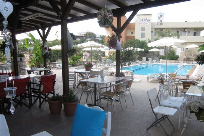 Imagen general del Hotel Vickys Studios. Foto 16