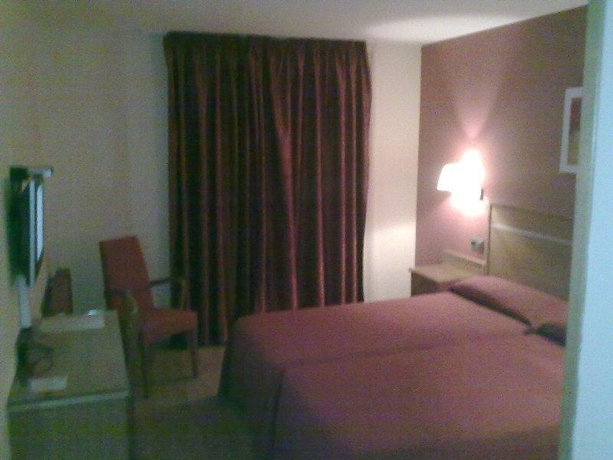 Imagen de la habitación del Hotel Vico, &Aacute;vila Provincia. Foto 3