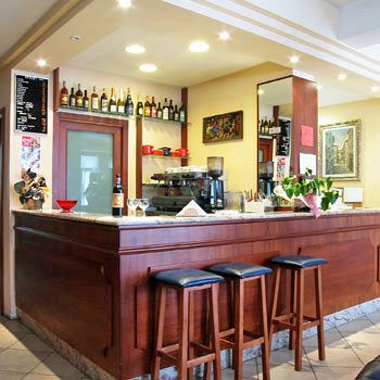 Imagen del bar/restaurante del Hotel Vico Alto. Foto 3