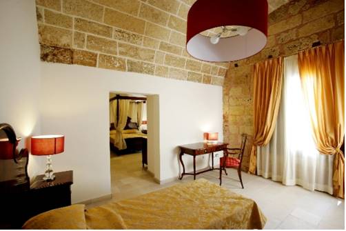 Imagen de la habitación del Hotel Vico Regio. Foto 13