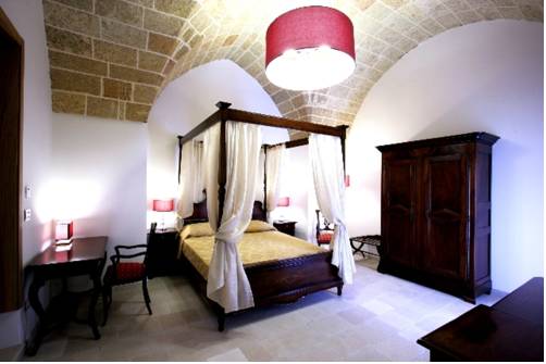 Imagen de la habitación del Hotel Vico Regio. Foto 14