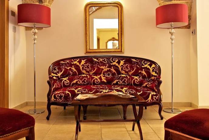 Imagen de los interiores del Hotel VicoRegio. Foto 19