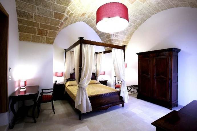 Imagen de la habitación del Hotel VicoRegio. Foto 13