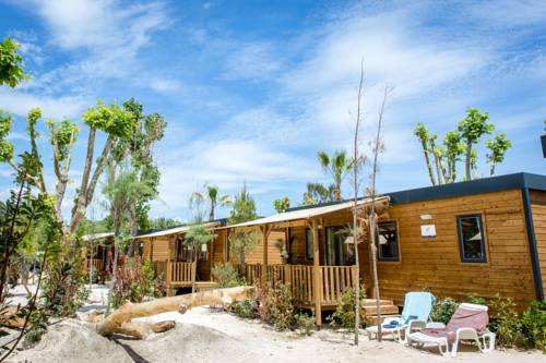 Imagen de la habitación del Hotel Vic's Land Holidays. Foto 2
