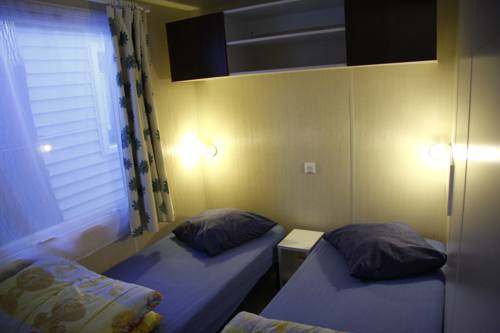 Imagen de la habitación del Hotel Vic's Land Holidays. Foto 5