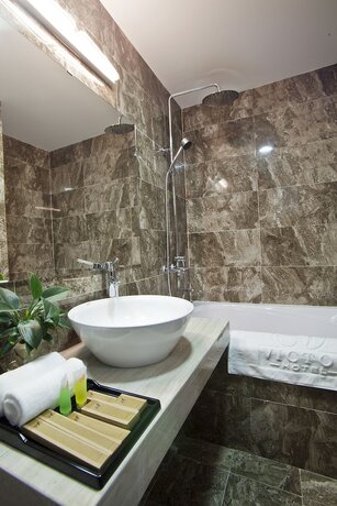 Imagen general del Hotel Victor Cau Giay. Foto 4