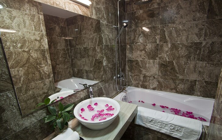 Imagen de la habitación del Hotel Victor Cau Giay. Foto 18