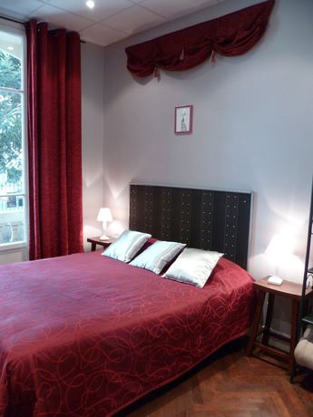 Imagen de la habitación del Hotel Victor Hugo, Niza Centro. Foto 7