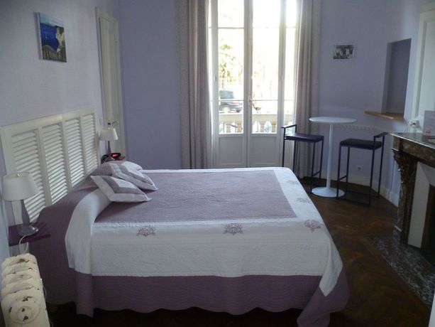 Imagen de la habitación del Hotel Victor Hugo, Niza Centro. Foto 8