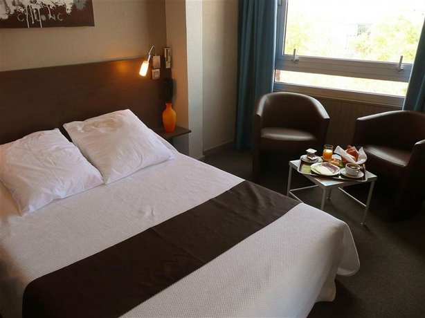 Imagen de la habitación del Hotel Victor Hugo, Toulouse. Foto 7