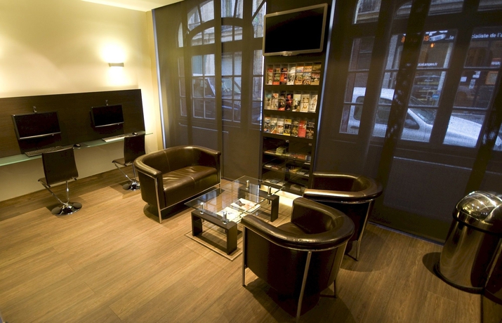 Imagen de los interiores del Hotel Victor Massé. Foto 15