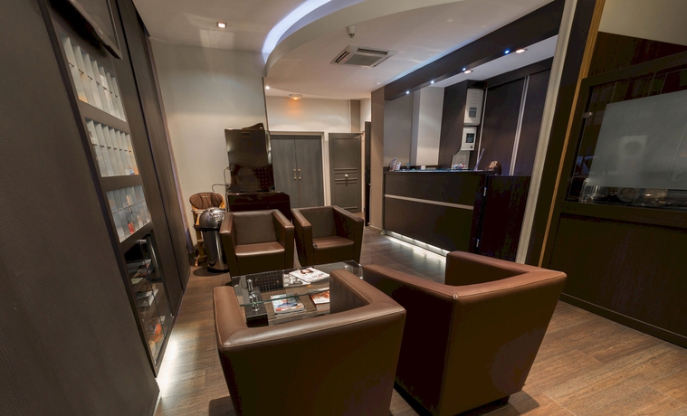 Imagen de los interiores del Hotel Victor Massé. Foto 16