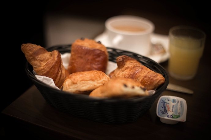 Imagen del bar/restaurante del Hotel Victor Massé. Foto 6