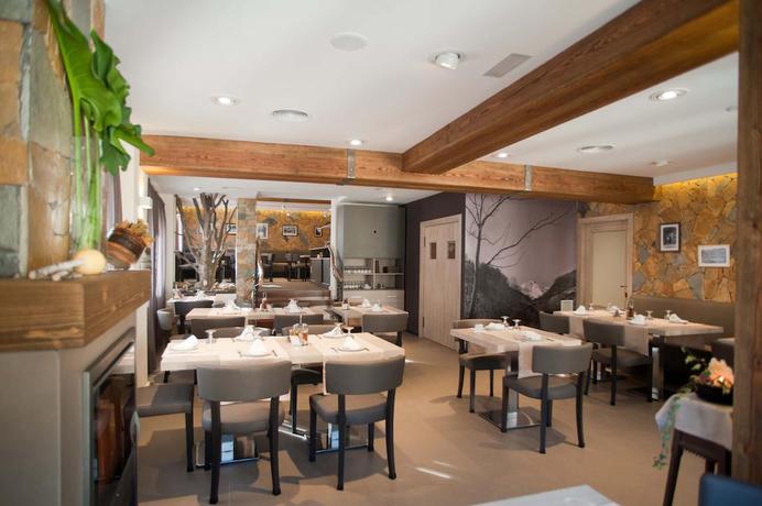 Imagen de los interiores del Hotel Victor, Rialp. Foto 11