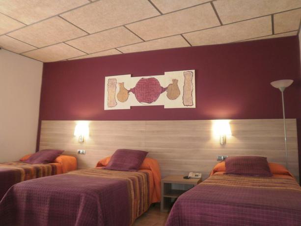 Imagen de la habitación del Hotel Victor, Rialp. Foto 5