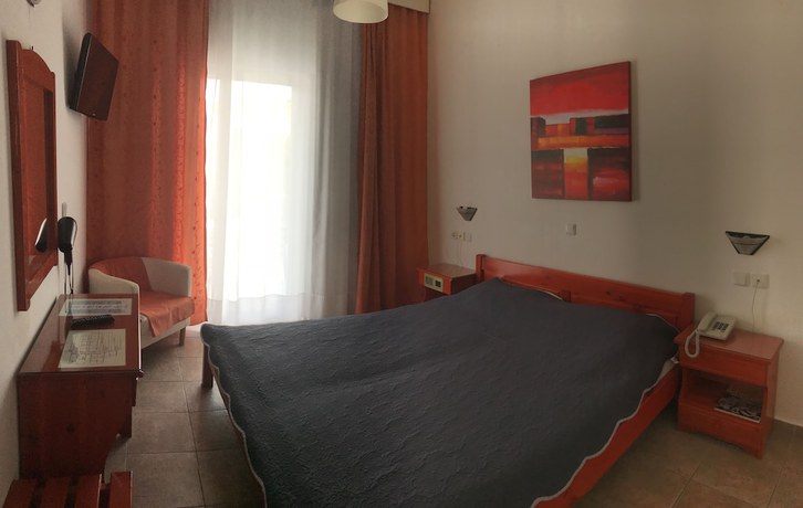 Imagen de la habitación del Hotel Victor-Eleni. Foto 3