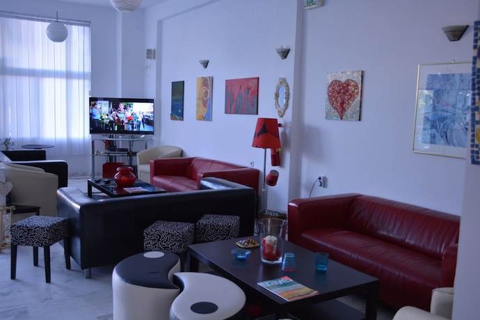 Imagen del bar/restaurante del Hotel Victor-Eleni. Foto 1