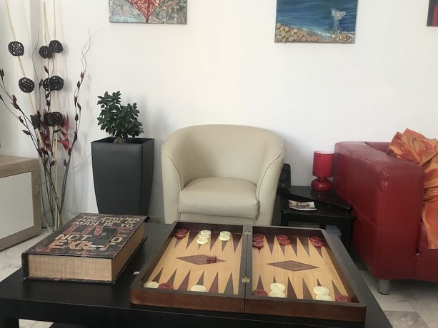 Imagen de los interiores del Hotel Victor-Eleni. Foto 16