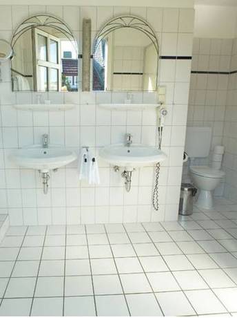 Imagen de la habitación del Hotel Victoria, Bad Harzburg. Foto 15