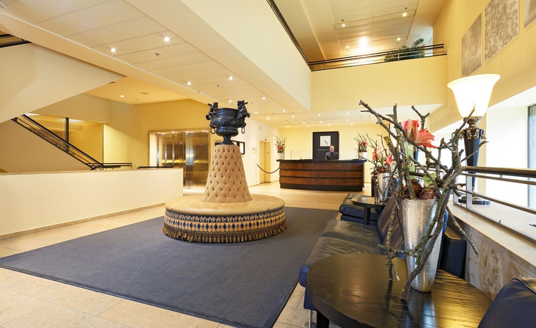 Imagen de los interiores del Hotel Victoria, Basilea. Foto 9