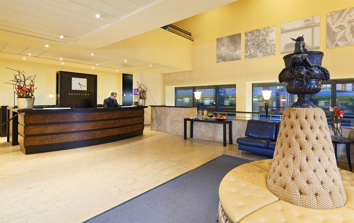 Imagen de los interiores del Hotel Victoria, Basilea. Foto 10