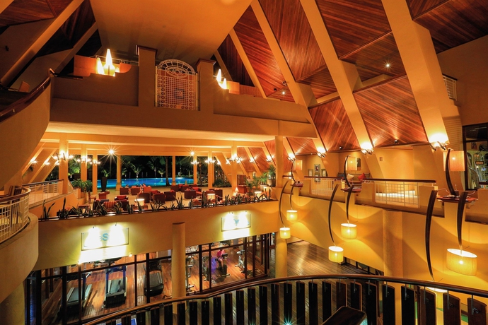 Imagen de los interiores del Hotel Victoria Beachcomber Resort and Spa. Foto 15