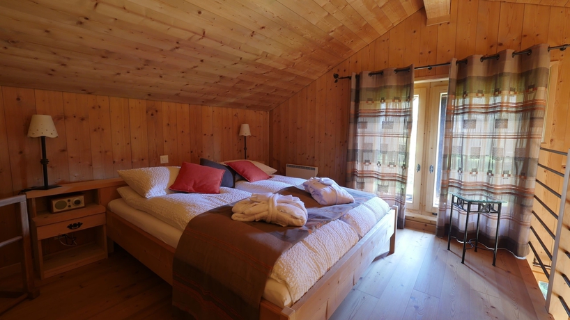Imagen de la habitación del Hotel Victoria, Briey, Chalais. Foto 10