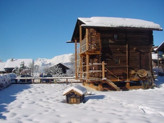 Imagen de los exteriores del Hotel Victoria, Briey, Chalais. Foto 18