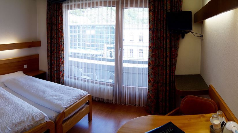 Imagen de la habitación del Hotel Victoria Brig. Foto 6