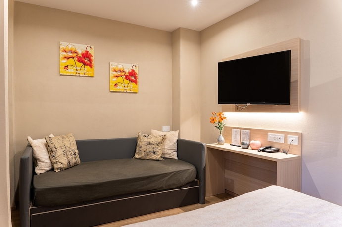 Imagen de la habitación del Hotel Victoria, CUNEO. Foto 10