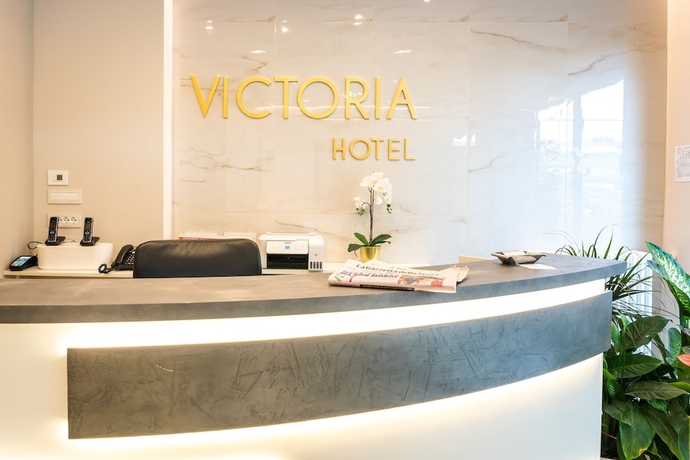 Imagen de los interiores del Hotel Victoria, CUNEO. Foto 15