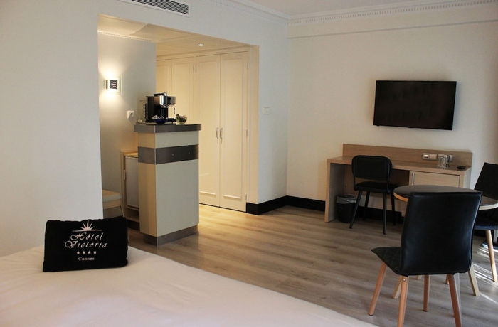 Imagen de la habitación del Hotel Victoria, Cannes. Foto 16
