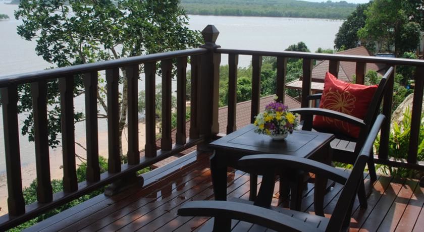 Imagen de la habitación del Hotel Victoria Cliff and Resort. Foto 7