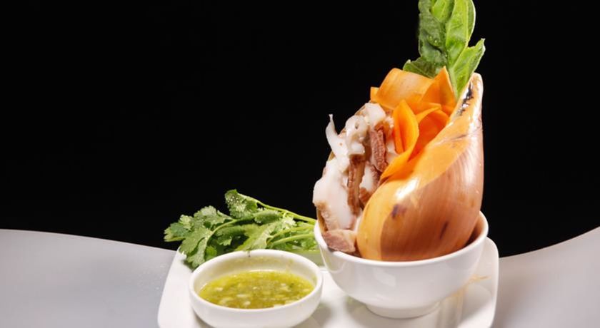 Imagen de la habitación del Hotel Victoria Cliff and Resort. Foto 10