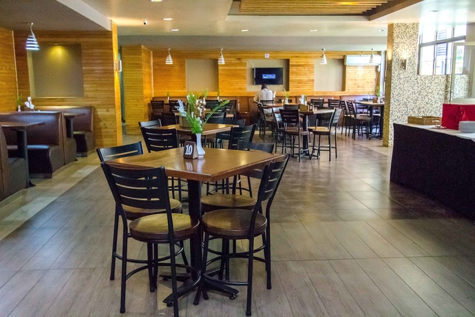 Imagen del bar/restaurante del Hotel Victoria Comfort Inn Kisumu. Foto 6