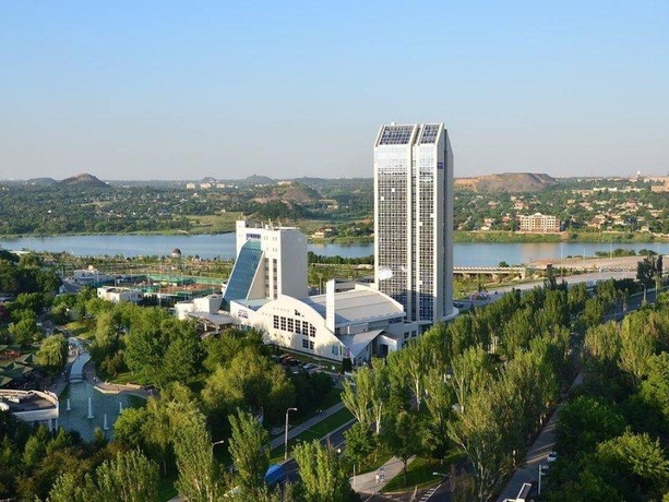 Imagen general del Hotel Victoria, Donetsk. Foto 3