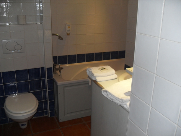 Imagen de la habitación del Hotel Victoria Garden La Ciotat. Foto 9