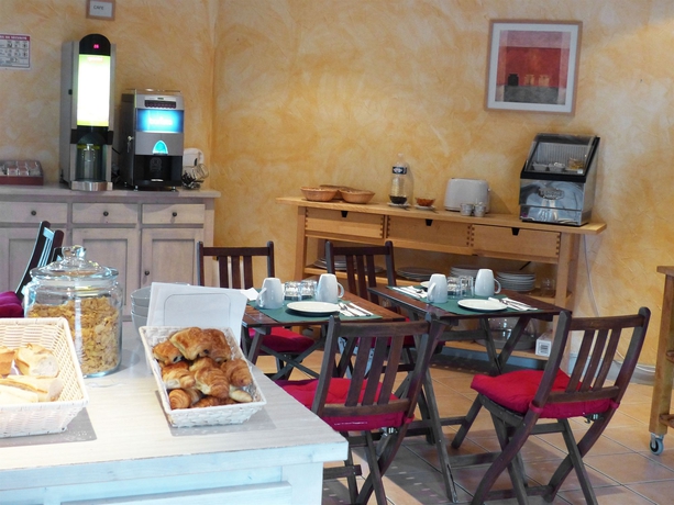Imagen del bar/restaurante del Hotel Victoria Garden La Ciotat. Foto 3
