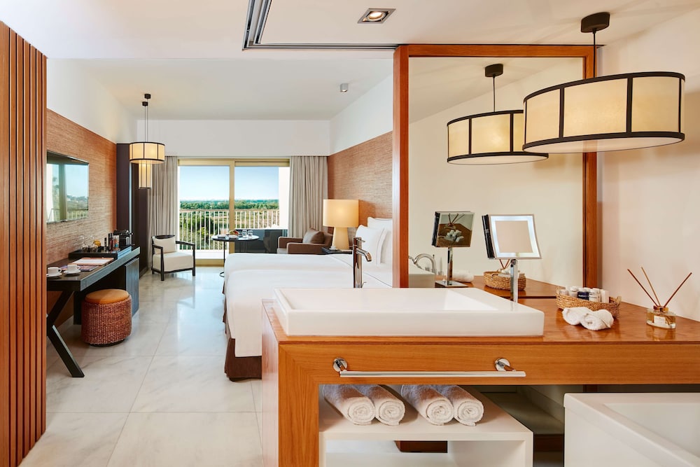 Imagen de la habitación del Hotel Victoria Golf Resort and Spa Managed by Accor. Foto 4