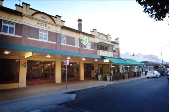 Imagen general del Hotel Victoria - Griffith. Foto 2
