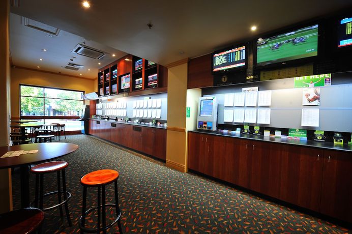 Imagen del bar/restaurante del Hotel Victoria - Griffith. Foto 6