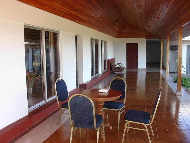 Imagen de los interiores del Hotel Victoria, Hanga Roa. Foto 19