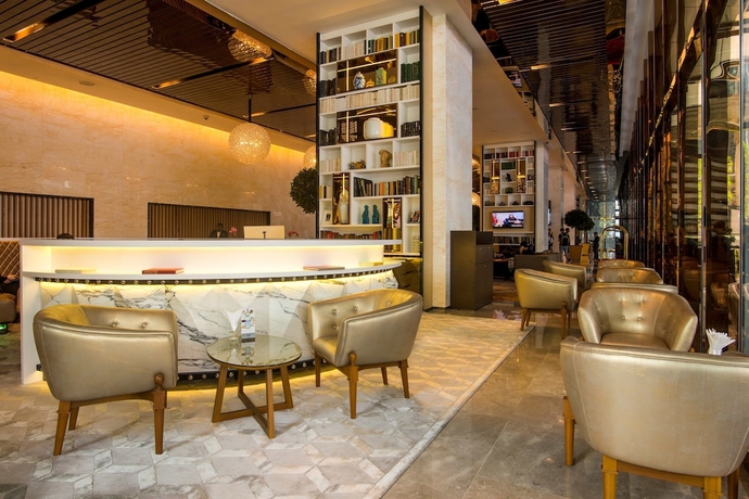Imagen del bar/restaurante del Hotel Victoria Home Platinum Suites. Foto 2