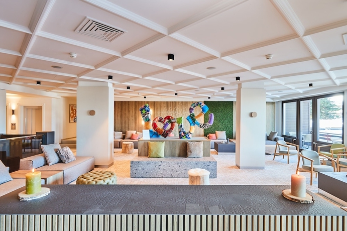 Imagen de los interiores del Hotel Victoria Hotel and Residence. Foto 17