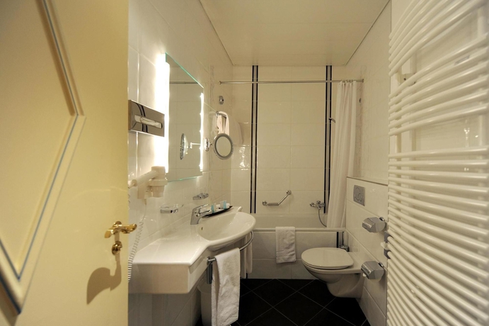 Imagen de la habitación del Hotel Victoria, LAUSANA. Foto 6