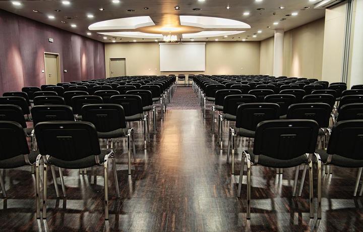 Imagen de los interiores del Hotel Victoria, LUBLIN. Foto 9