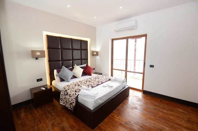 Imagen de la habitación del Hotel Victoria, Memelisht. Foto 9