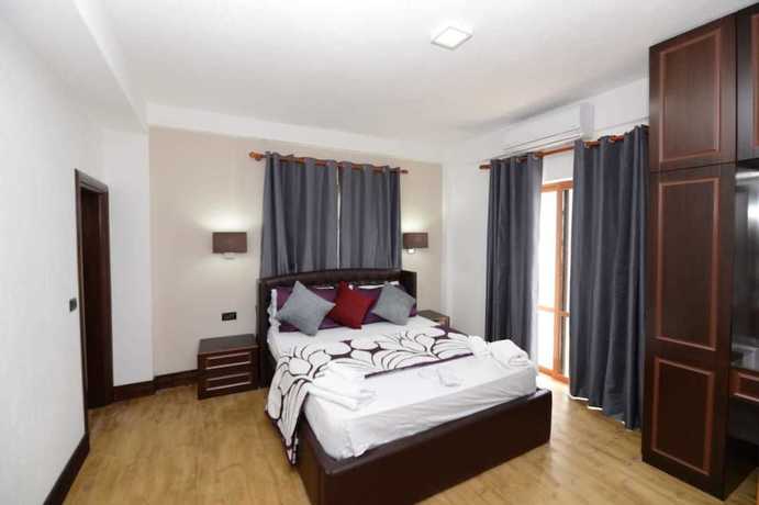 Imagen de la habitación del Hotel Victoria, Memelisht. Foto 10