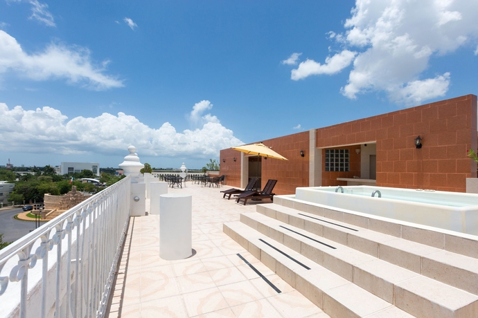 Imagen de los exteriores del Hotel Victoria Merida. Foto 11