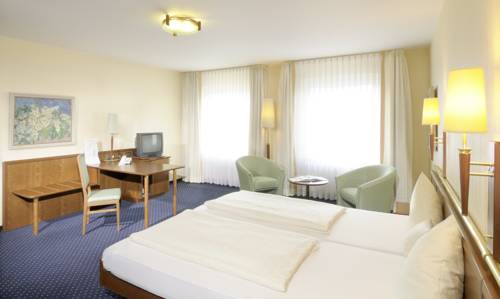 Imagen de la habitación del Hotel Victoria, Minden. Foto 10